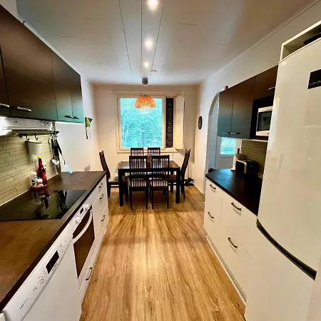 Prázdninový dům Townhouse With Sauna And Private Parking In