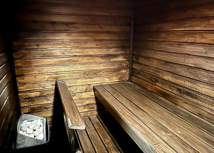 Townhouse With Sauna And Private Parking In 度假居 坦佩雷